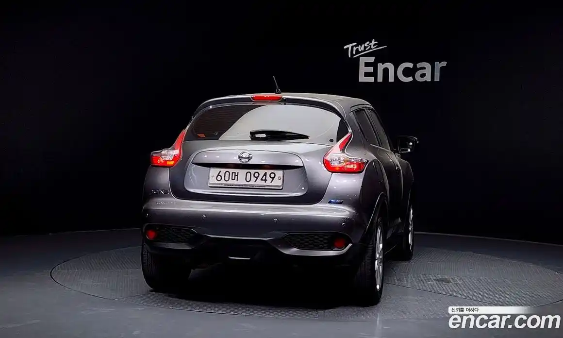 Nissan Juke 2015 1.6 гидро в Москве № 248781, фото 4