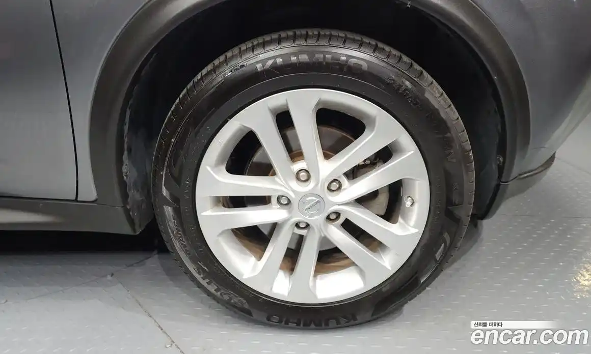 Nissan Juke 2015 1.6 гидро в Москве № 248781, фото 5