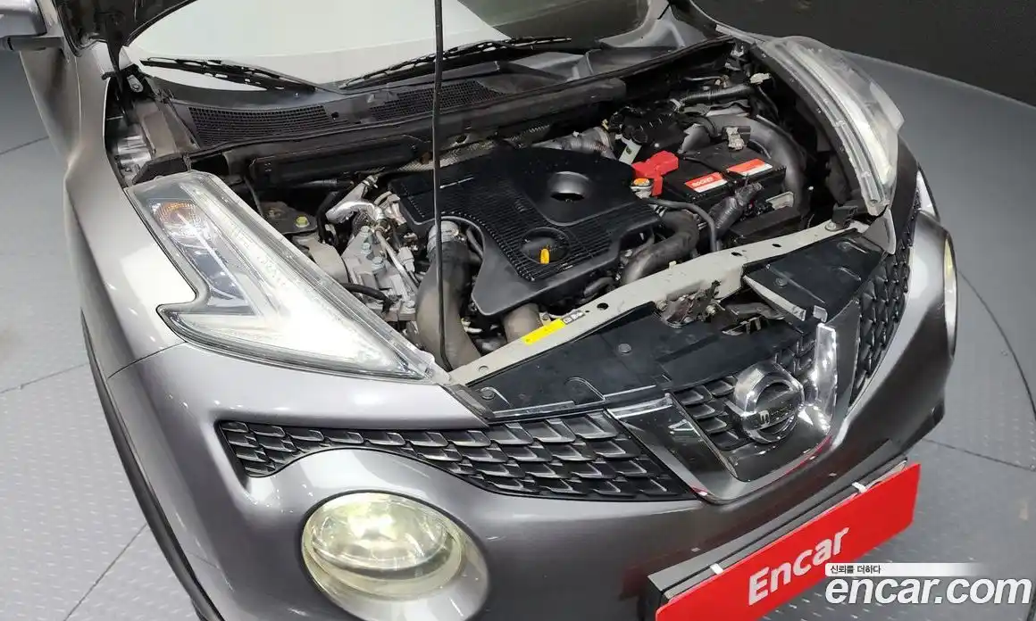 Nissan Juke 2015 1.6 гидро в Москве № 248781, фото 6