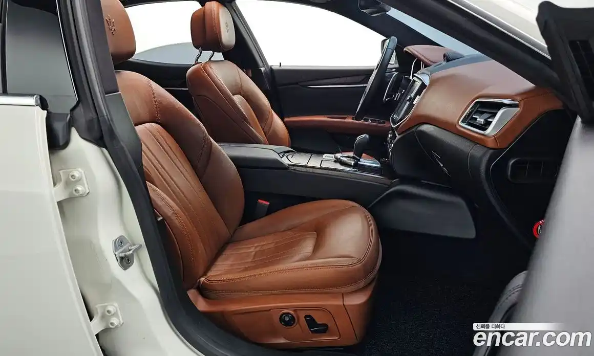 Maserati Ghibli 2015 3.0 гидро в Москве № 255931, фото 10