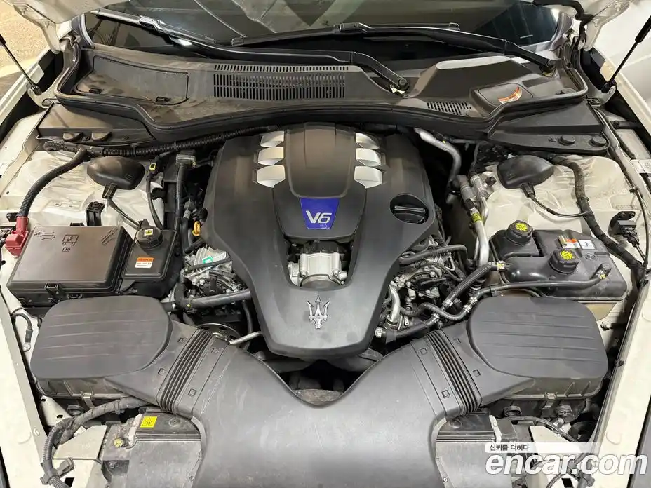 Maserati Quattroporte 2017 3.0 гидро в Москве № 255974, фото 18