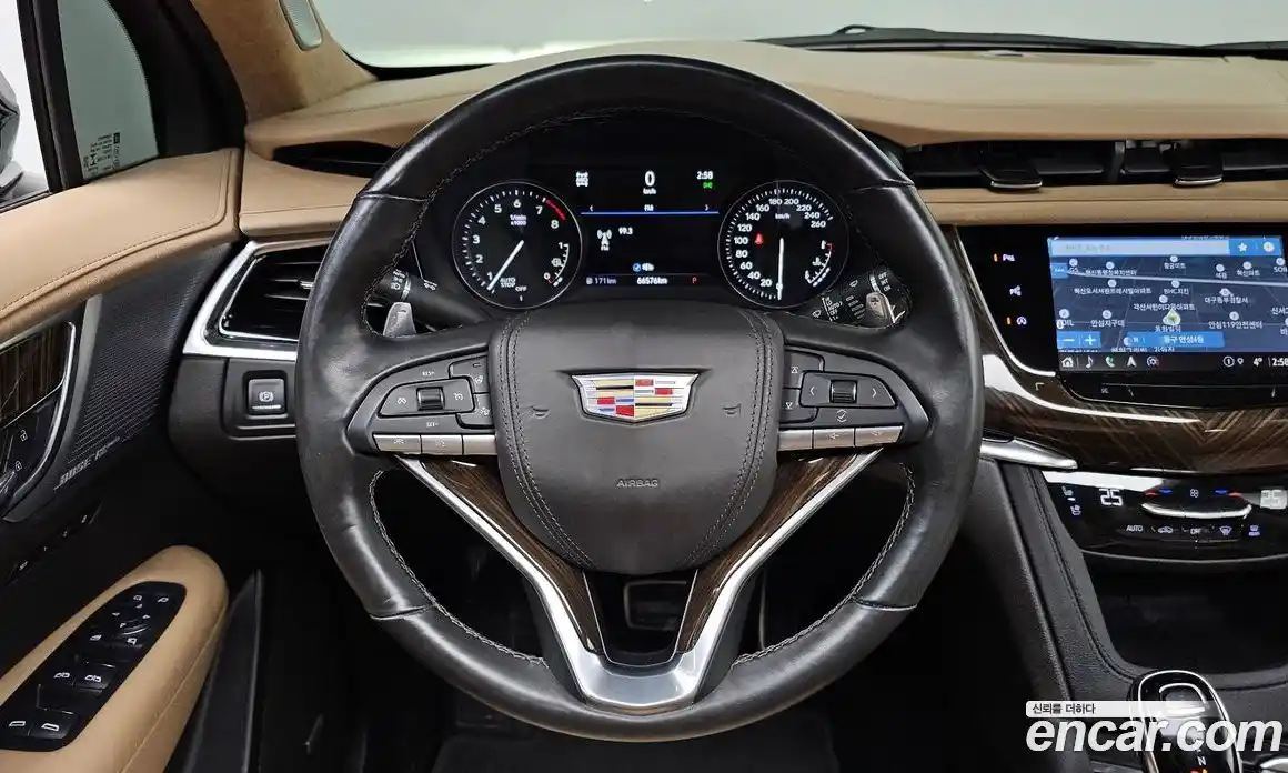 Cadillac XT6 2022 3.6 гидро в Москве № 256449, фото 13