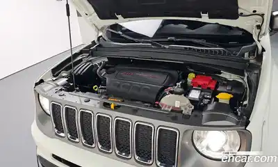 Jeep Renegade 2019 2.4 гидро в Москве № 278455, миниатюра 6