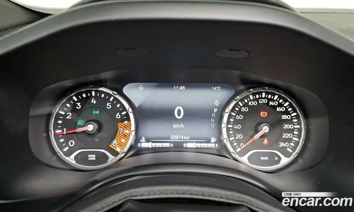 Jeep Renegade 2019 2.4 гидро в Москве № 278455, фото 8