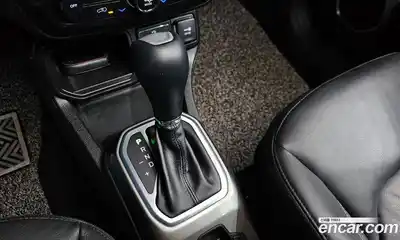 Jeep Renegade 2019 2.4 гидро в Москве № 278455, миниатюра 9