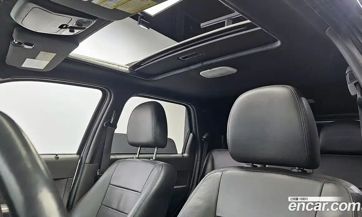 Ford Escape 2011 2.5 гидро в Москве № 281653, фото 19