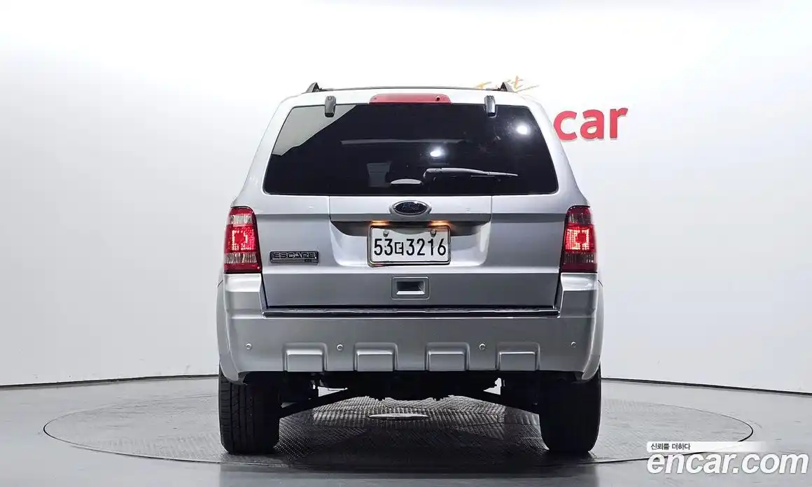Ford Escape 2011 2.5 гидро в Москве № 281653, фото 4