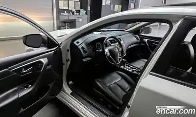 Nissan Altima 2017 2.5 гидро в Москве № 284972, миниатюра 10