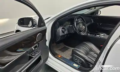 Jaguar XJ 2016 3.0 гидро в Москве № 305052, миниатюра 11