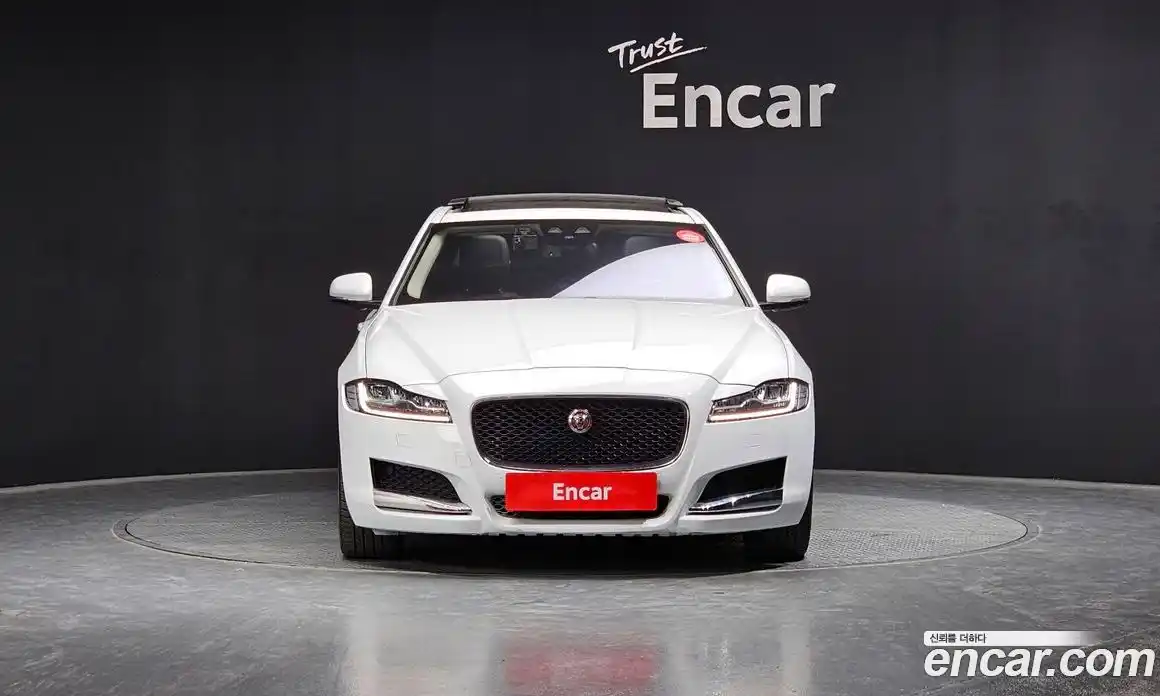 Jaguar XF 2016 2.0 гидро в Москве № 335853, фото 3