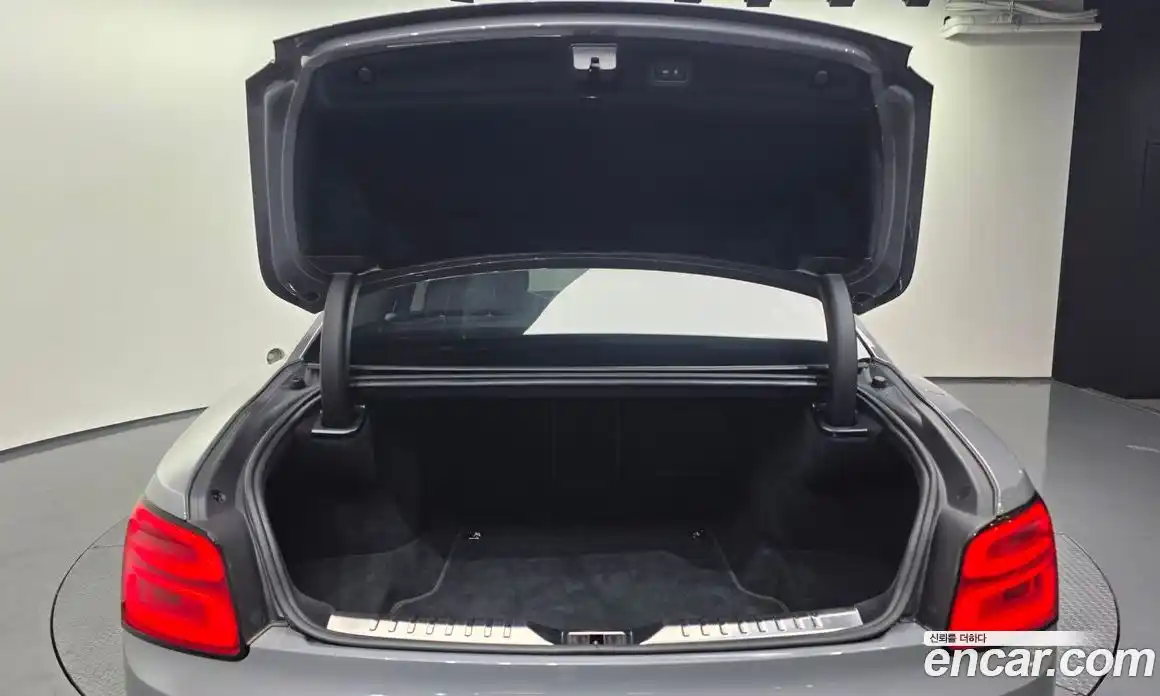 Bentley Flying Spur 2021 4.0 гидро в Москве № 366322, фото 19