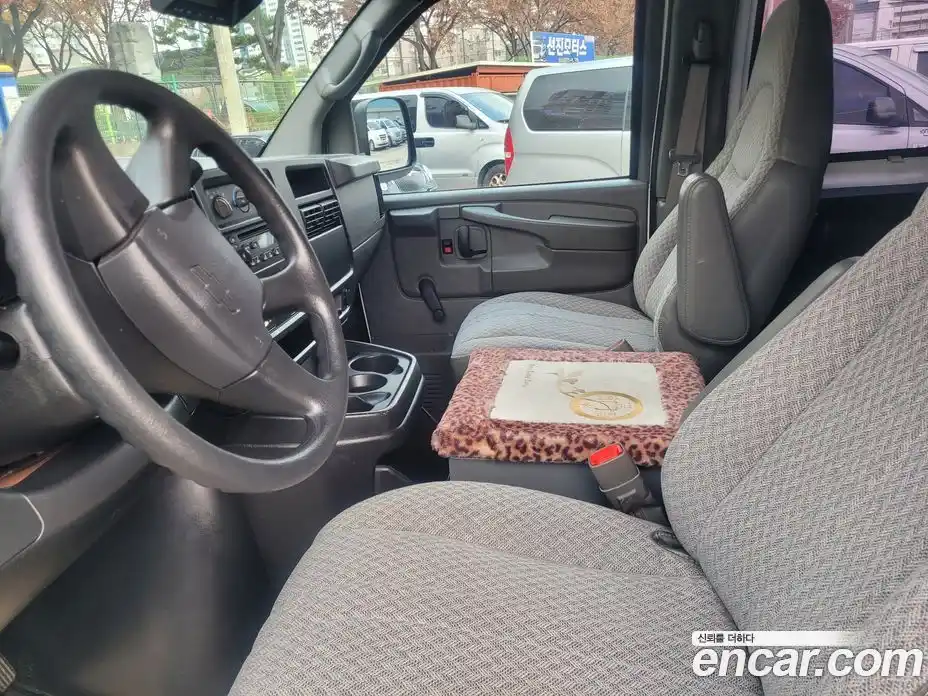 Chevrolet Express Van 2005 6.0 гидро в Москве № 375167, фото 7
