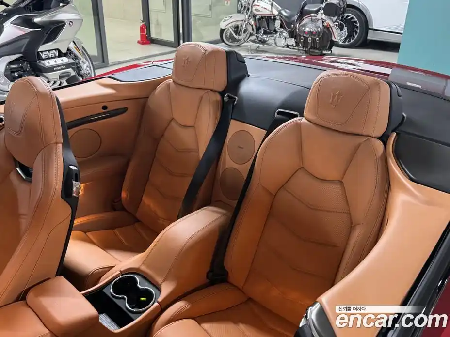 Maserati Gran Cabrio 2015 4.7 гидро в Москве № 404251, фото 8