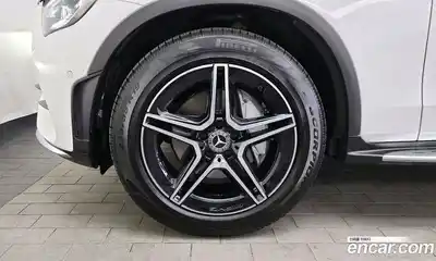 Mercedes-Benz GLC-Class 2023 2.0 гидро в Москве № 412687, миниатюра 5