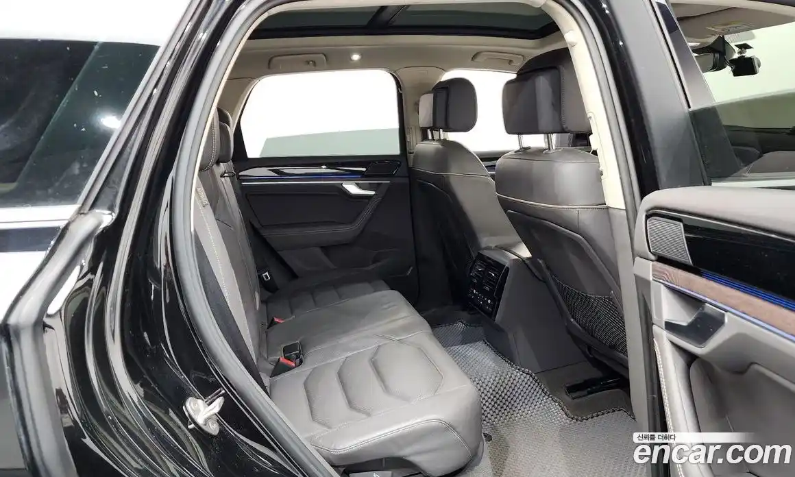 Volkswagen Touareg 2023 3.0 гидро в Москве № 428928, фото 12
