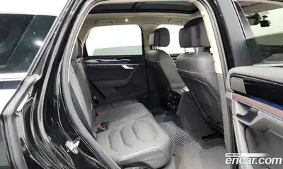 Volkswagen Touareg 2023 3.0 гидро в Москве № 428928, миниатюра 12