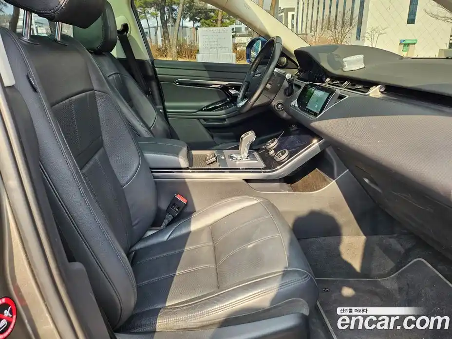 Land Rover Range-Rover Evoque 2020 2.0 гидро в Москве № 471581, фото 12
