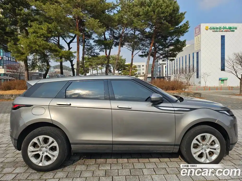 Land Rover Range-Rover Evoque 2020 2.0 гидро в Москве № 471581, фото 4
