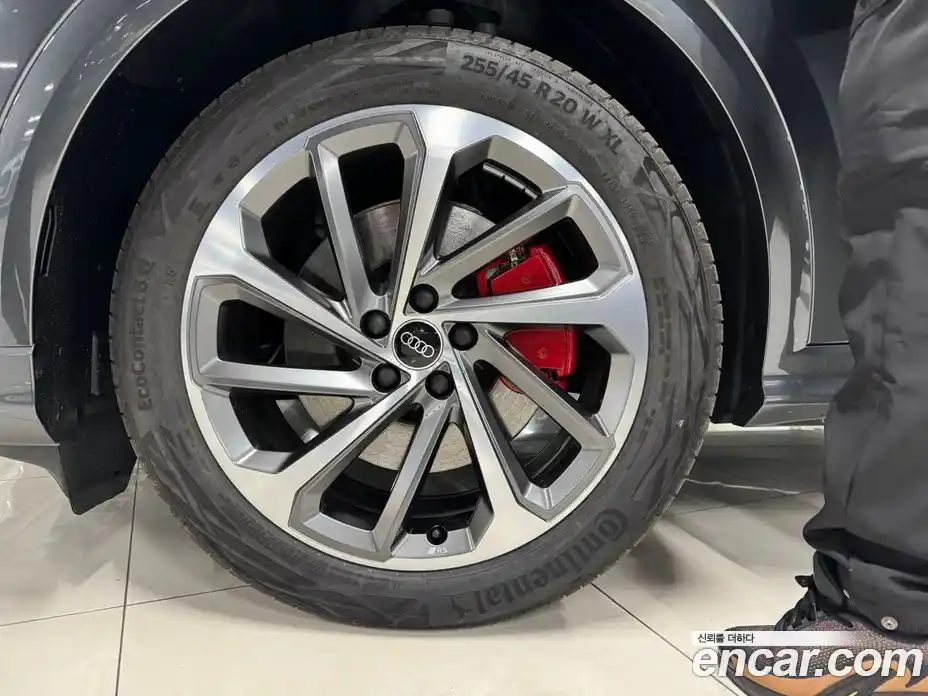 Audi Q5 2025 2.0 гидро в Москве № 497142, фото 14