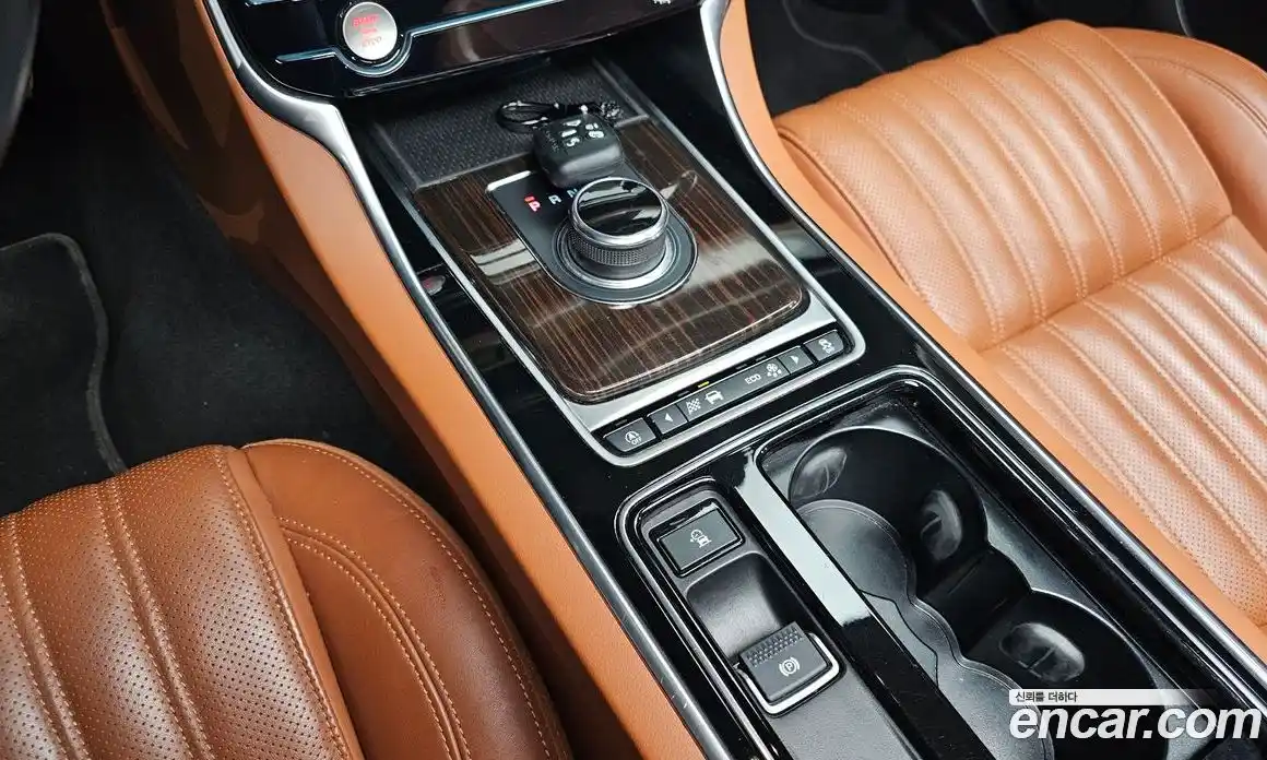 Jaguar XF 2019 2.0 гидро в Москве № 500227, фото 9
