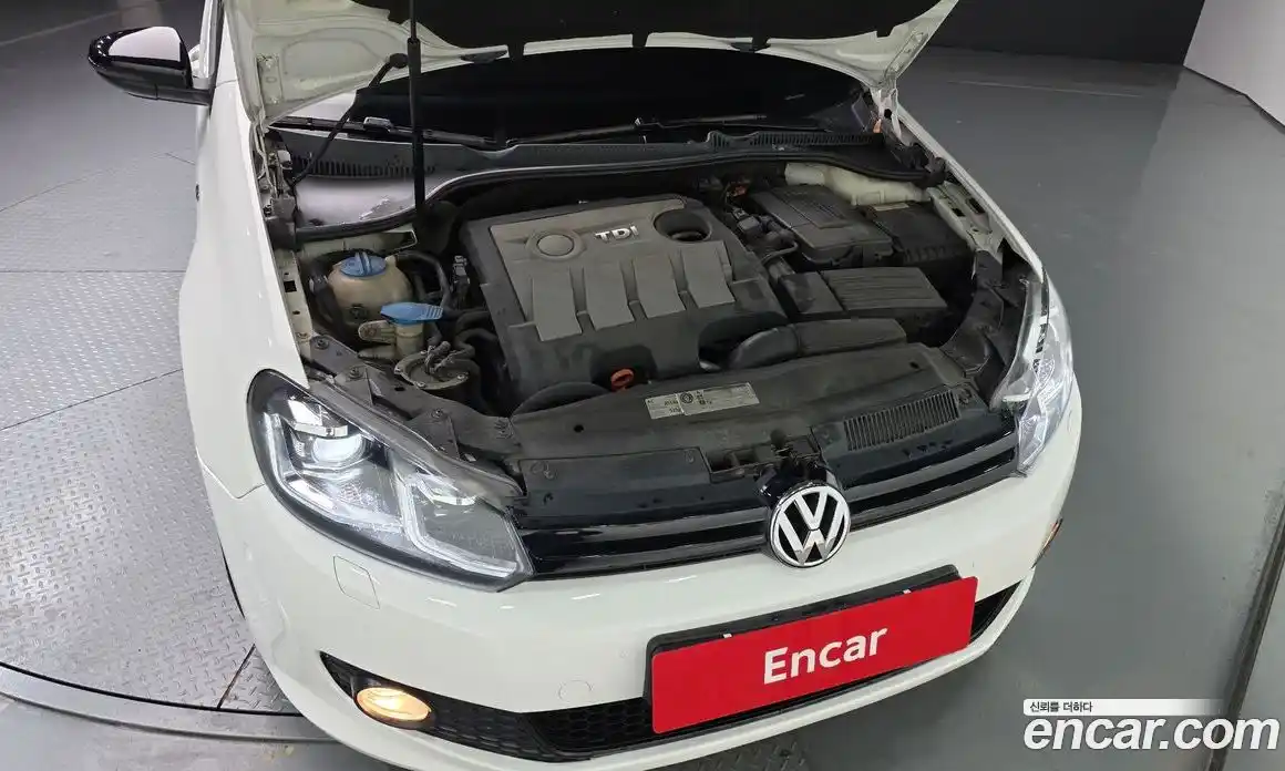 Volkswagen Golf 2013 1.6 гидро в Москве № 520830, фото 6