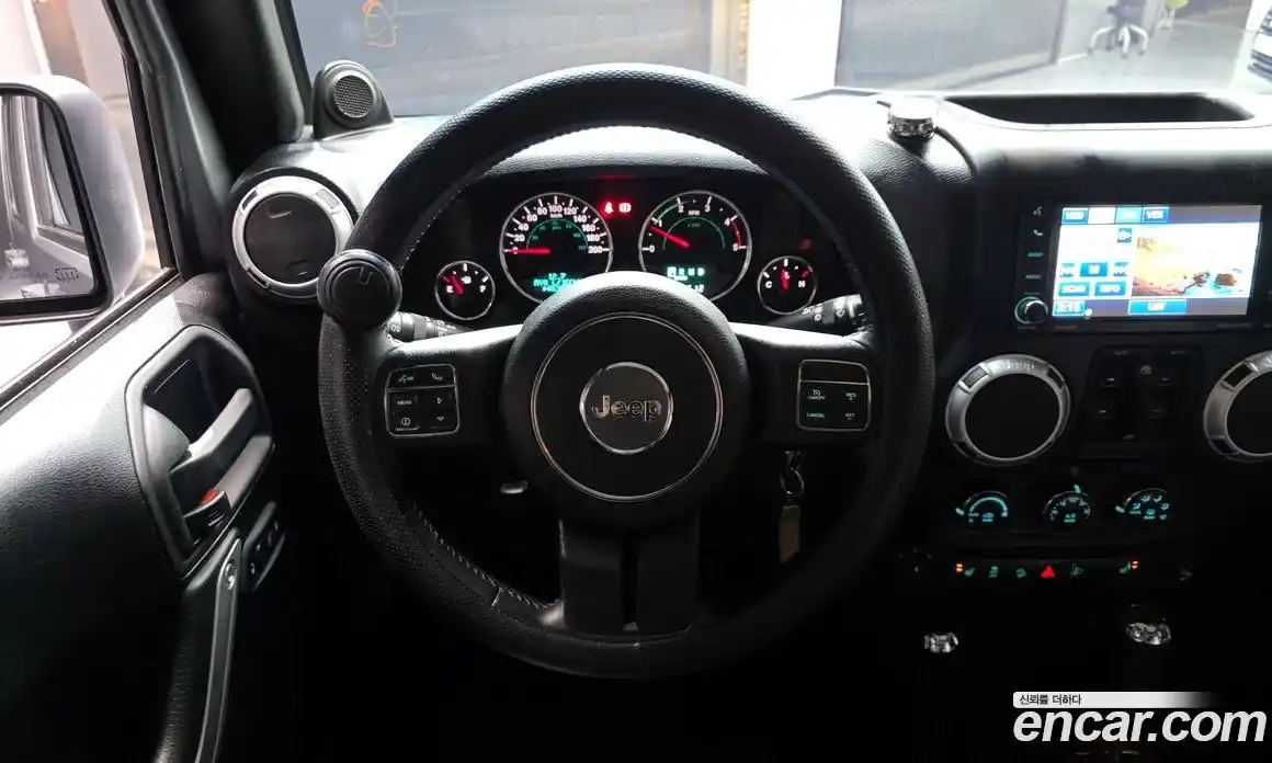 Jeep Wrangler 2013 2.8 гидро в Москве № 522365, фото 13