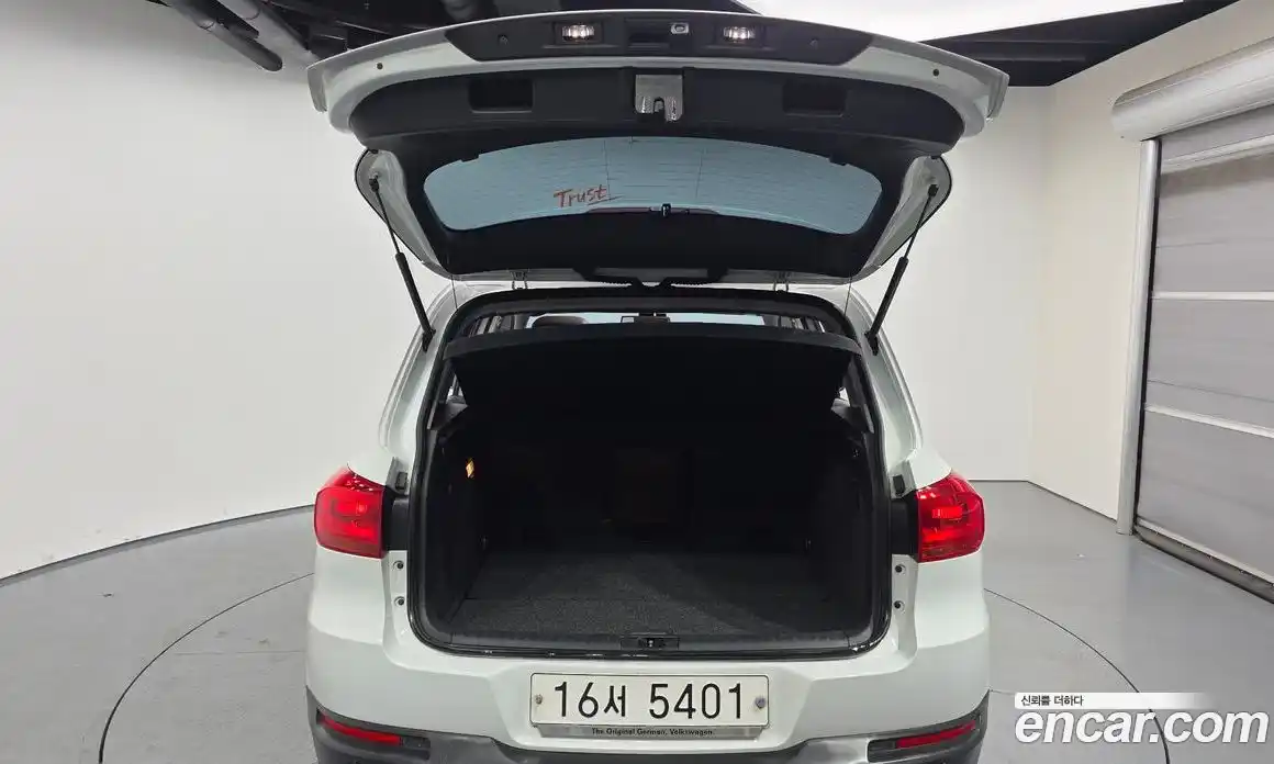 Volkswagen Tiguan 2014 2.0 гидро в Москве № 629185, фото 20