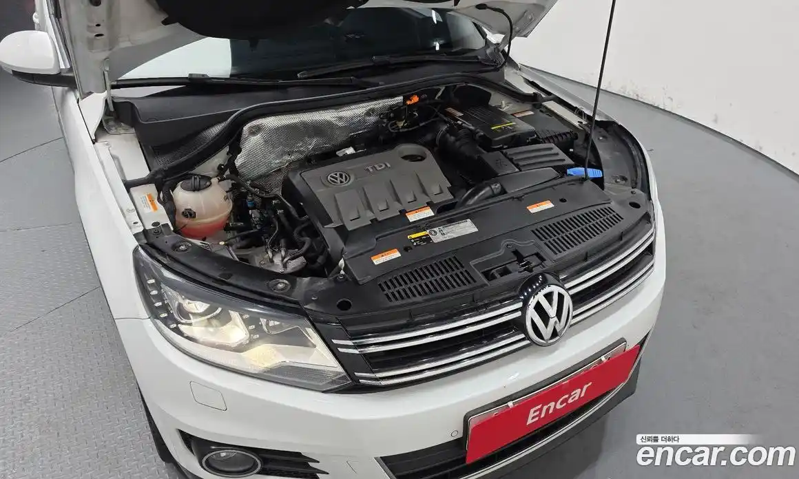 Volkswagen Tiguan 2014 2.0 гидро в Москве № 629185, фото 6