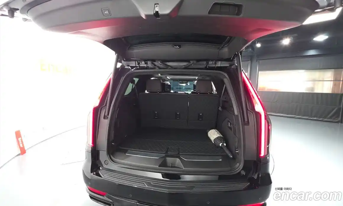 Cadillac Escalade 2023 6.2 гидро в Москве № 718083, фото 20