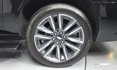 Cadillac Escalade 2023 6.2 гидро в Москве № 718083, миниатюра 5