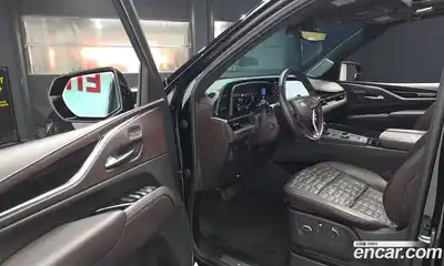 Cadillac Escalade 2023 6.2 гидро в Москве № 718083, миниатюра 10