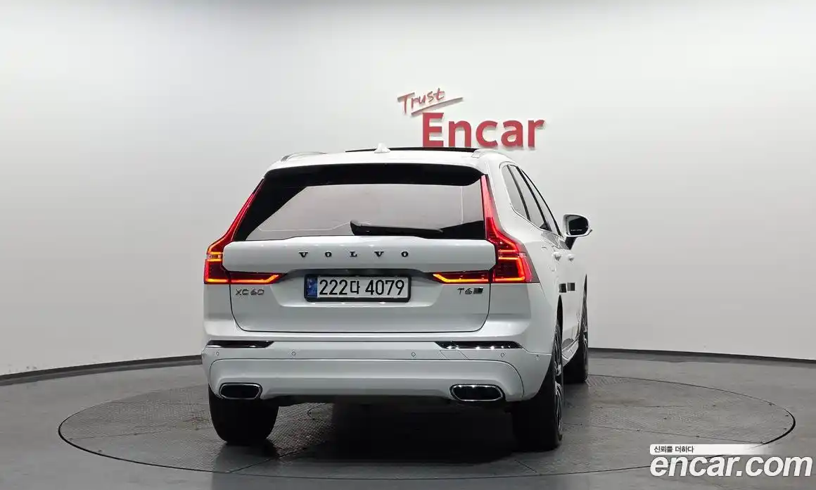 Volvo XC60 2020 2.0 гидро в Москве № 724127, фото 3