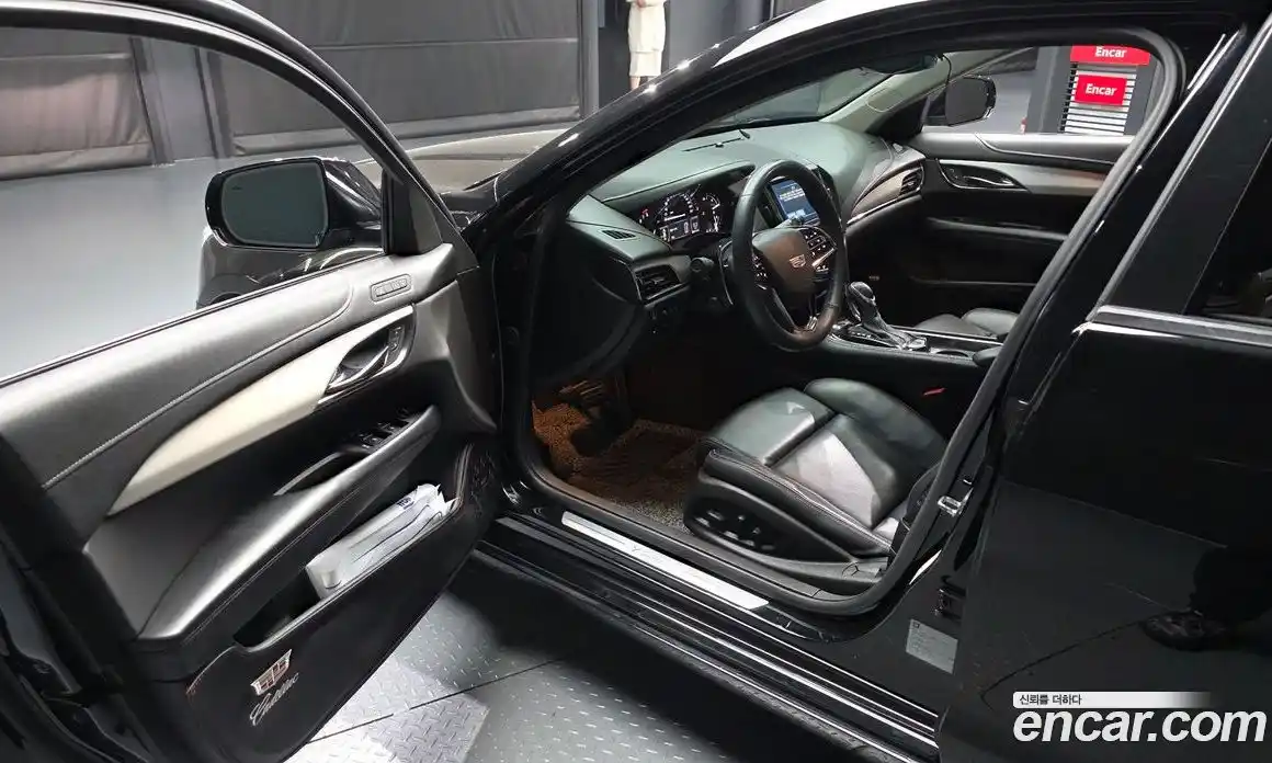 Cadillac ATS 2017 2.0 гидро в Москве № 760466, фото 10