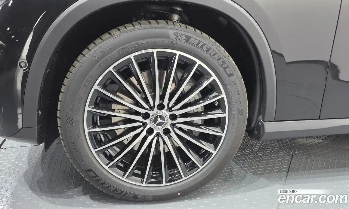 Mercedes-Benz GLC-Class 2025 2.0 гидро в Москве, фото 4