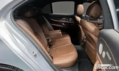 Mercedes-Benz E-Class 2022 2.0 гидро, миниатюра 12