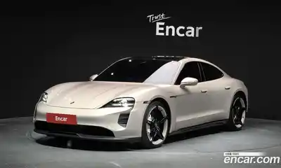 Porsche Taycan, 2023