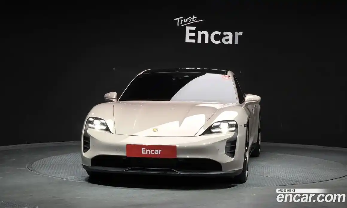 Porsche Taycan 2023 0.1 гидро в Москве № 765589, фото 3
