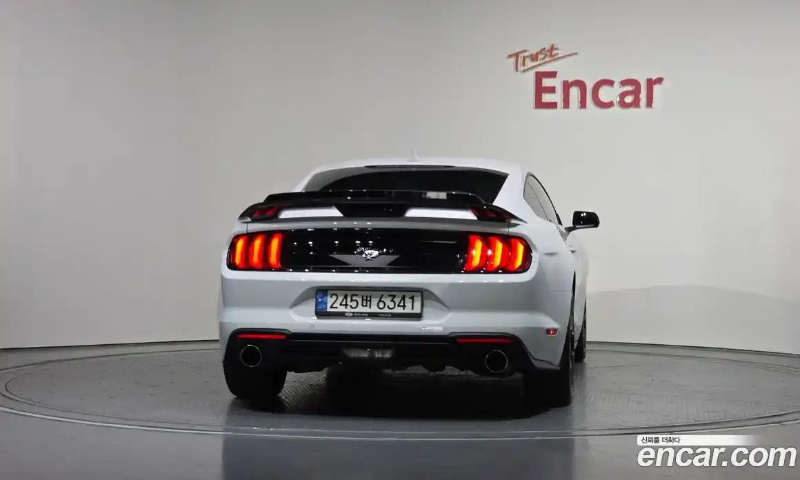 Ford Mustang 2023 2.3 гидро в Москве № 767593, фото 3