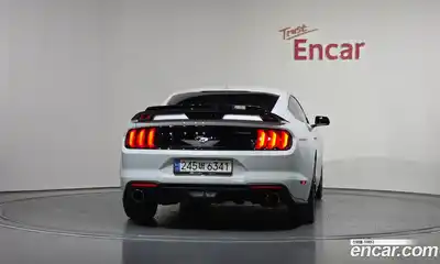 Ford Mustang 2023 2.3 гидро в Москве № 767593, миниатюра 3