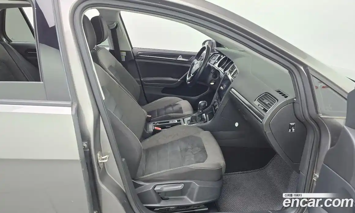 Volkswagen Golf 2014 2.0 гидро в Москве № 802885, фото 11
