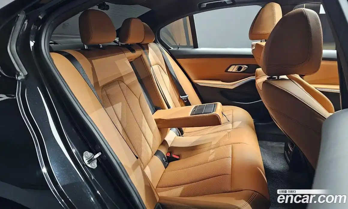 BMW 3-Series 2022 2.0 гидро, фото 12