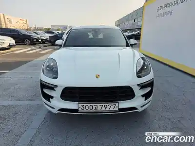 Porsche Macan, 2016