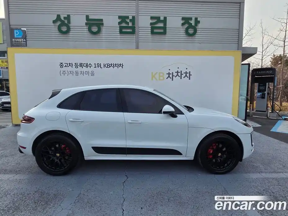 Porsche Macan 2016 3.0 гидро в Москве № 824583, фото 3