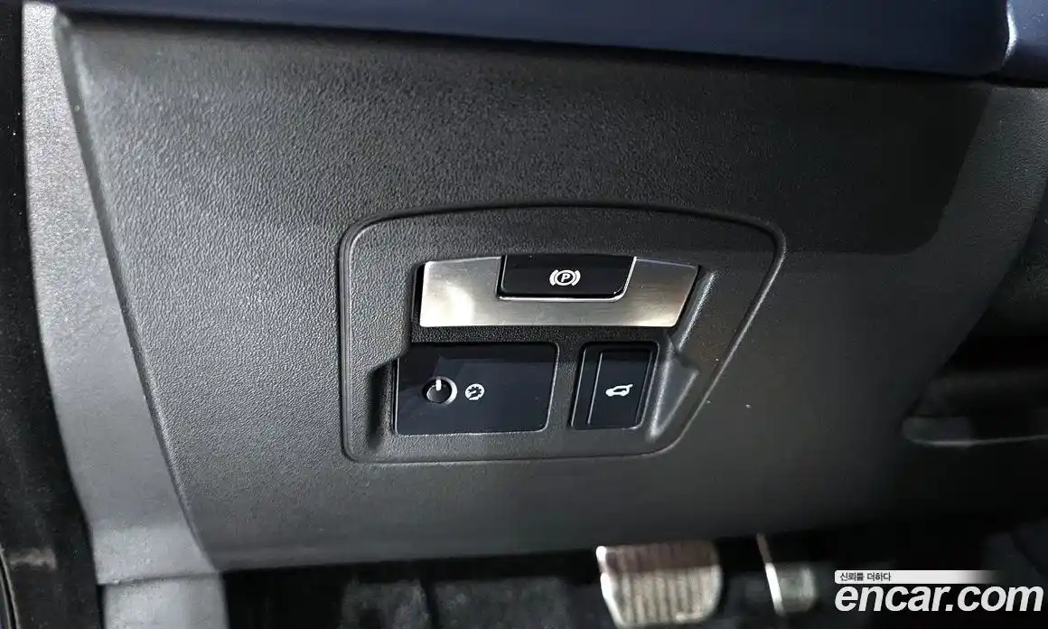 Land Rover Range-Rover Velar 2018 3.0 гидро в Москве № 824860, фото 17