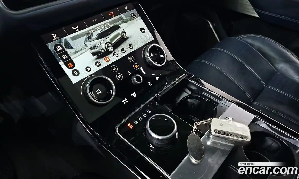 Land Rover Range-Rover Velar 2018 3.0 гидро в Москве № 824860, фото 9