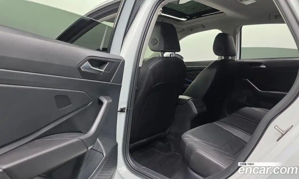Volkswagen Jetta 2022 1.5 гидро в Москве № 826020, фото 17