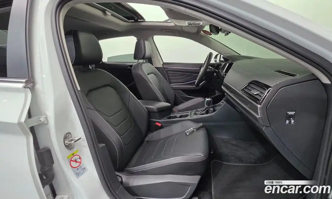 Volkswagen Jetta 2022 1.5 гидро в Москве № 826020, фото 10