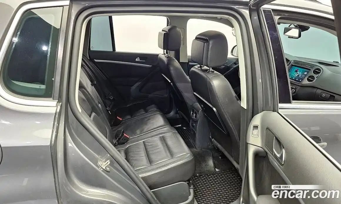 Volkswagen Tiguan 2014 2.0 гидро в Москве № 826166, фото 12