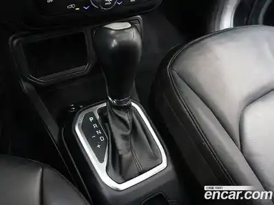 Jeep Renegade 2018 2.4 гидро в Москве № 826638, миниатюра 9