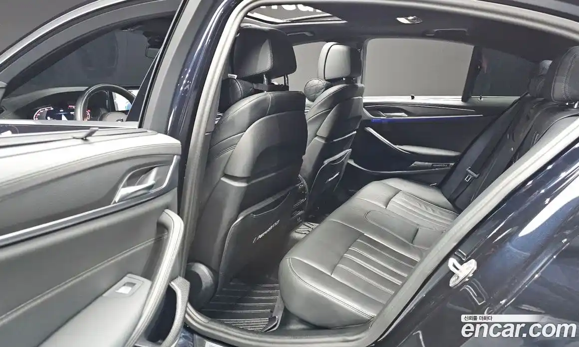 BMW 5-Series 2023 2.0 гидро в Москве, фото 12